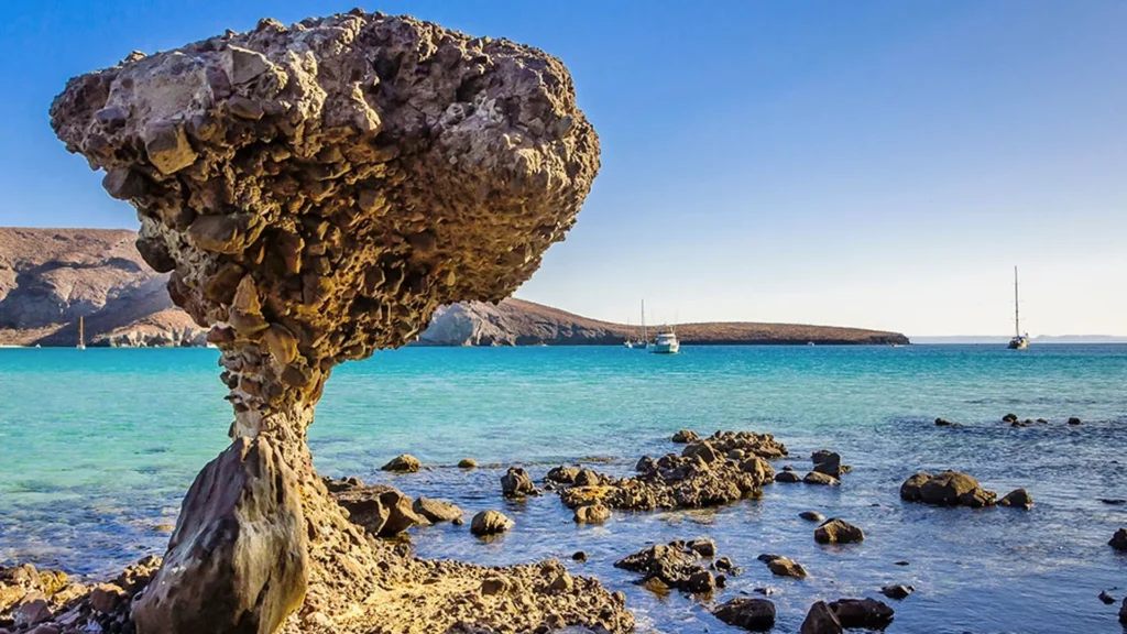 Playa Balandra es uno de los sitios favoritos y de visita casi obligada para los viajeros que llegan a La Paz, Baja California Sur