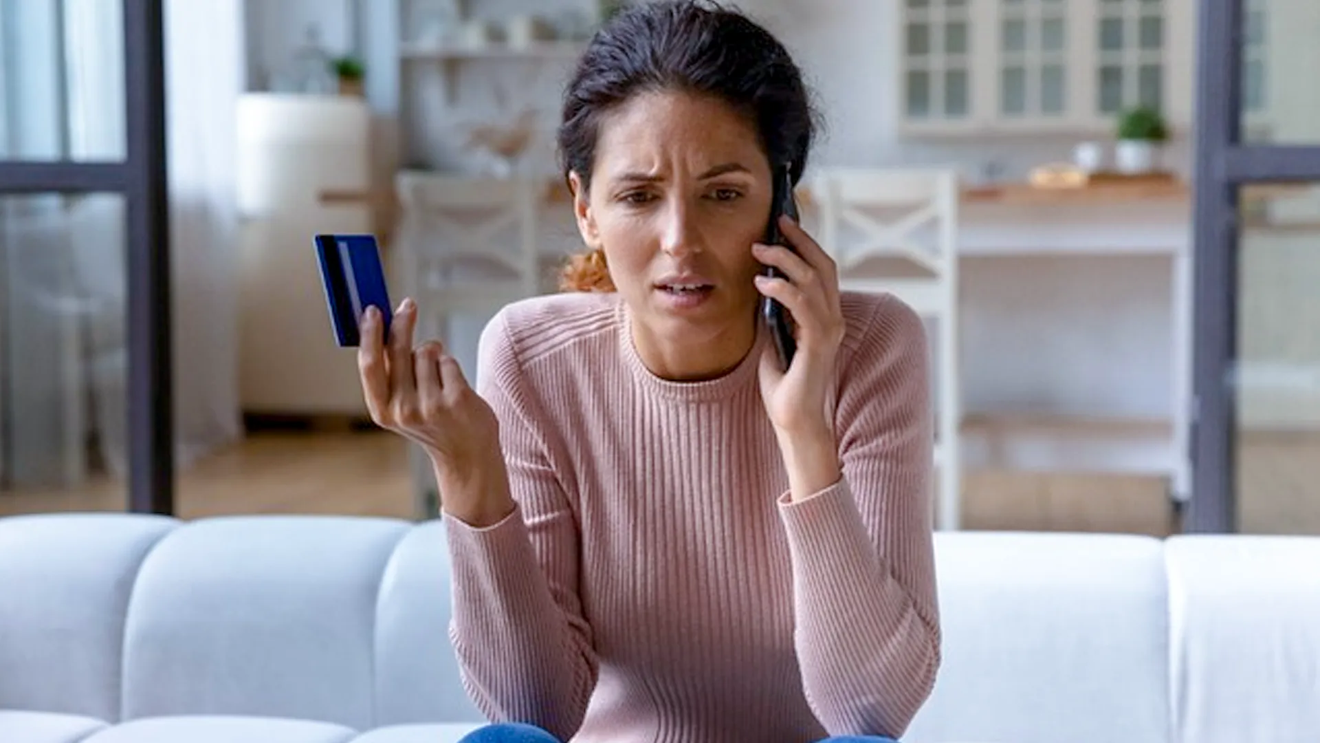 Alerta por fraude telefónico advierte CONDUSEF Baja California Sur - fiestas decembrinas