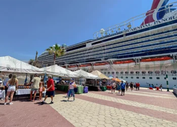 El crucero Carnival Panorama utiliza tecnología de vanguardia para procesar aguas residuales, manejar toneladas de basura y mantener servicios para más de 4,000 personas / Foto: Pablo Diestro / Diestro.Media