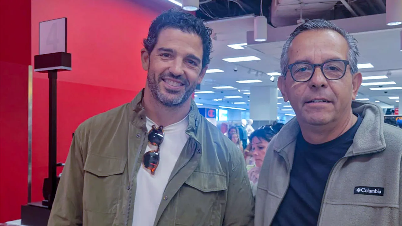 Agustín Olachea, presidente de EMPRHOTUR, llama al turismo de La Paz a adoptar la inteligencia artificial / Foto: Cortesía / EMPRHOTUR