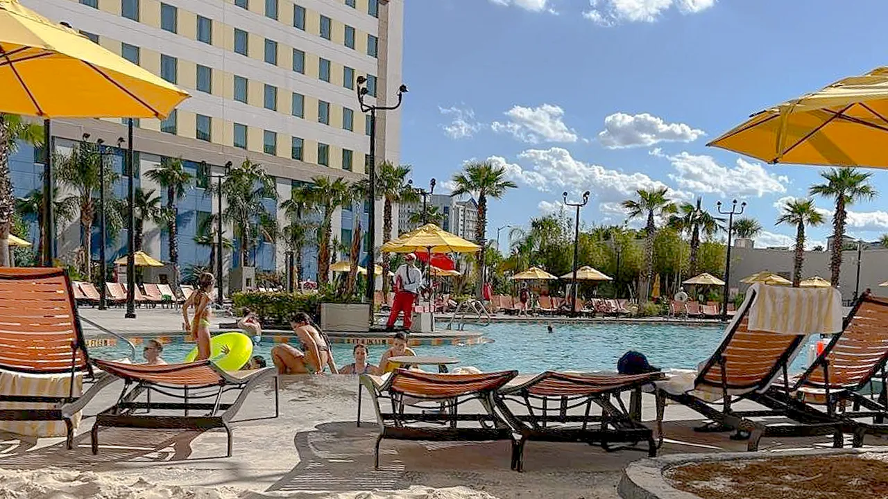 Universal Studios llega a Los Cabos con un hotel de espectáculos en vivo diseñado para conciertos y eventos internacionales en la Marina de Cabo San Lucas / Foto: Cortesía / gscotellaro en tripadvisor.com.mx